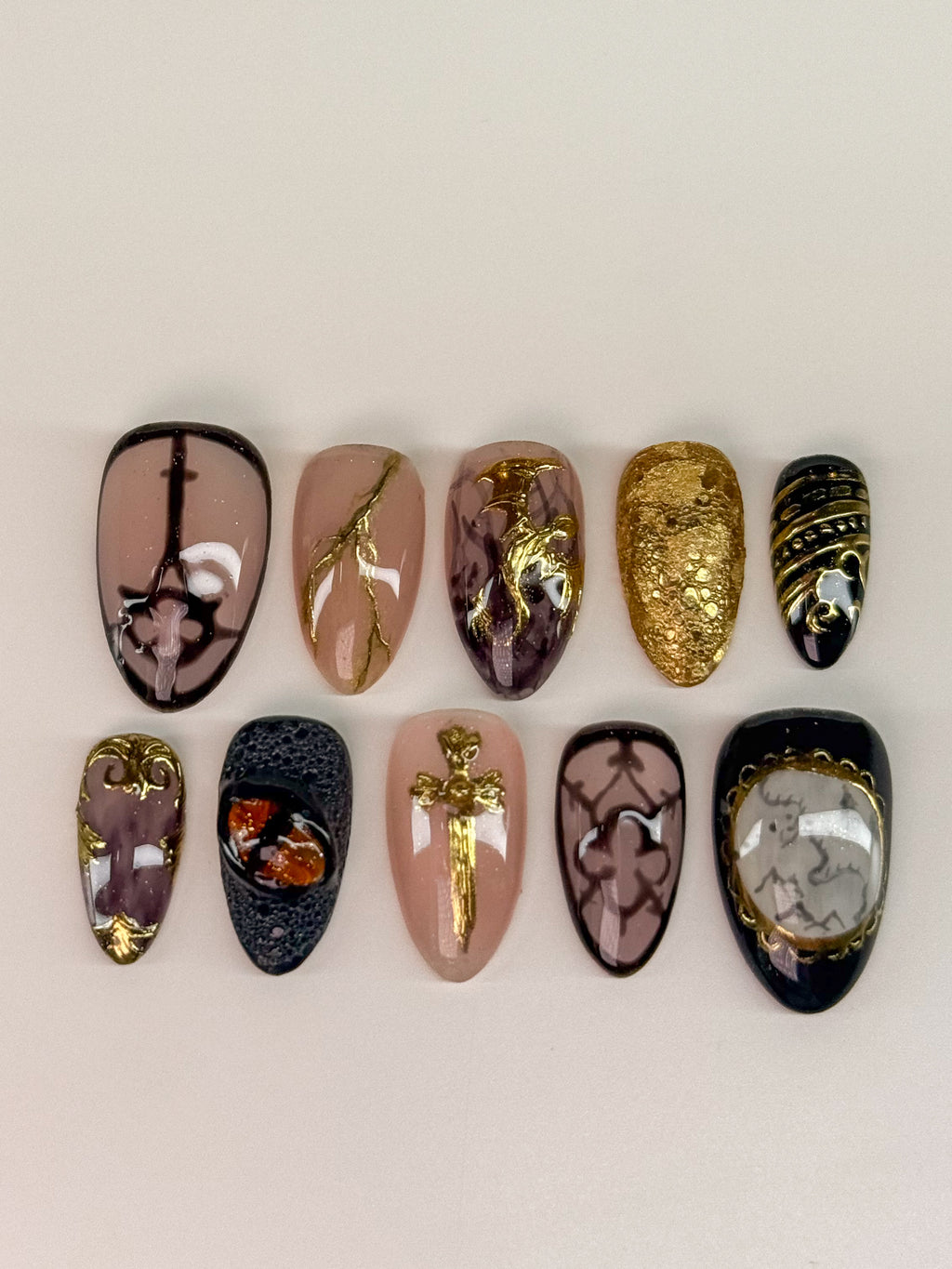 Fourth Wing Mystery Set